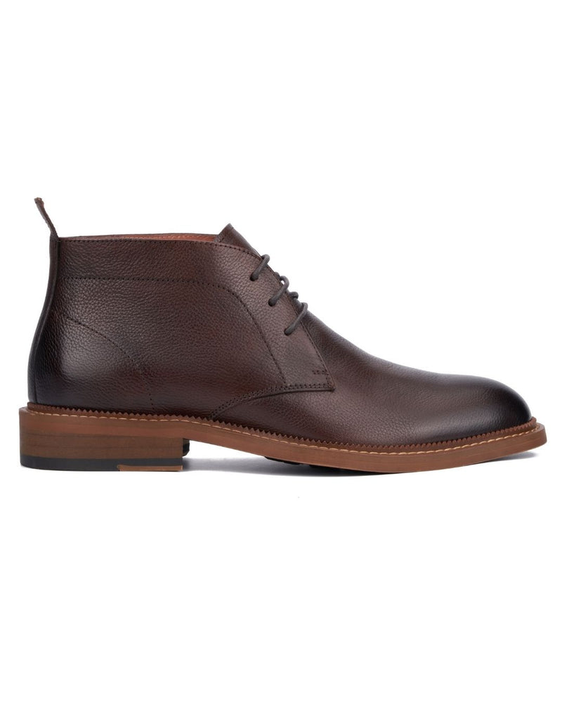 Men's Treyton Chukka Boots